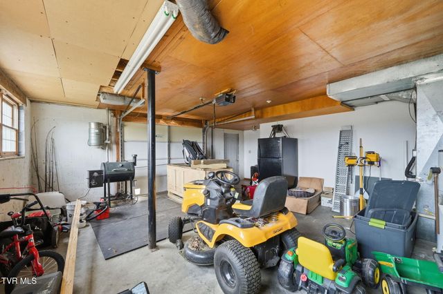 2254 Boones Creek Road, Johnson City, TN 37615