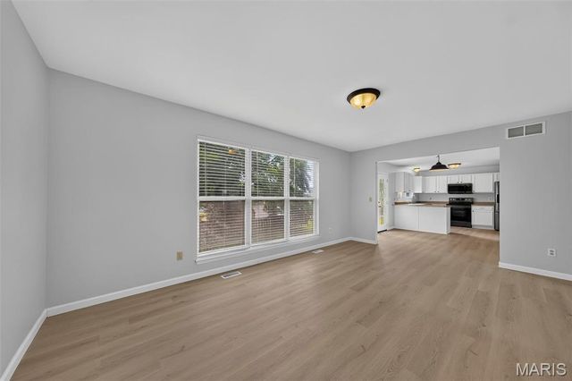 1441 Sleepy Hollow Drive, Troy, MO 63379