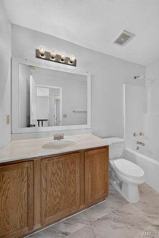 1441 Sleepy Hollow Drive, Troy, MO 63379