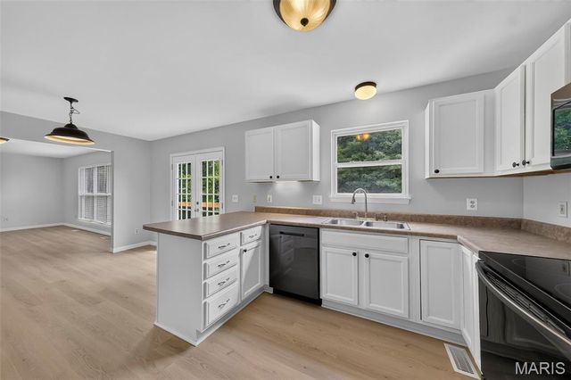1441 Sleepy Hollow Drive, Troy, MO 63379