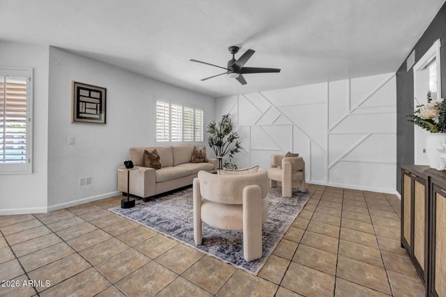1423 E MONTE CRISTO Avenue, Phoenix, AZ 85022