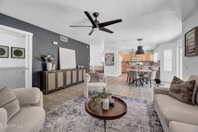 1423 E MONTE CRISTO Avenue, Phoenix, AZ 85022