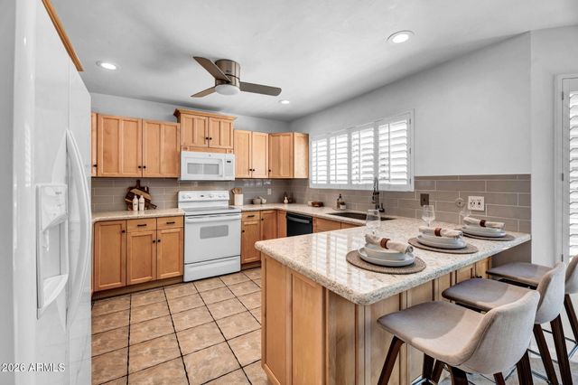 1423 E MONTE CRISTO Avenue, Phoenix, AZ 85022
