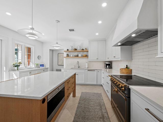 1905 ALTA VISTA STREET, Sarasota, FL 34236