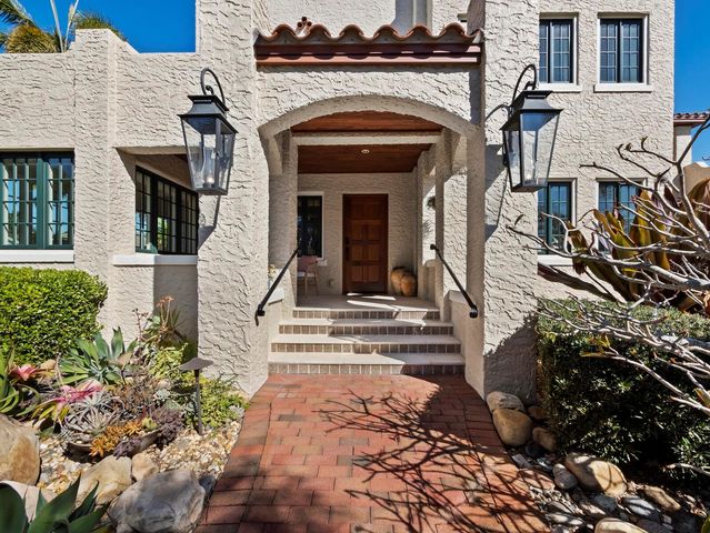 1905 ALTA VISTA STREET, Sarasota, FL 34236