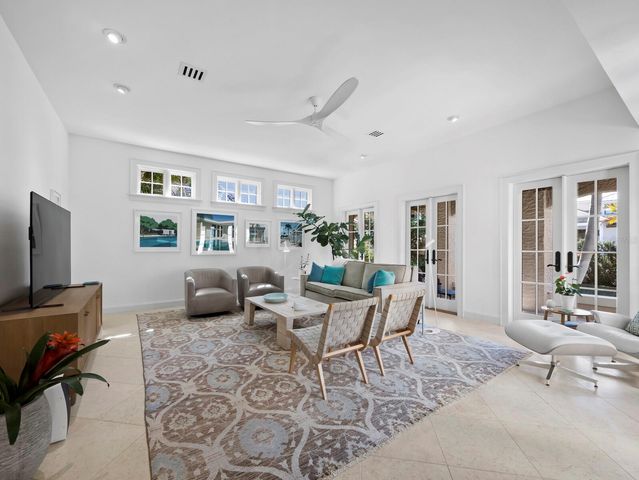 1905 ALTA VISTA STREET, Sarasota, FL 34236