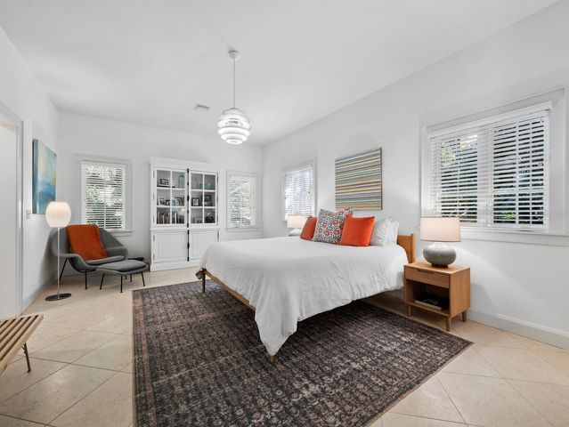 1905 ALTA VISTA STREET, Sarasota, FL 34236