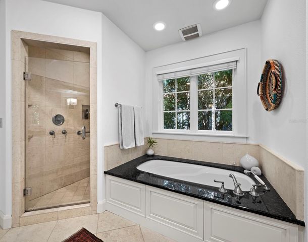 1905 ALTA VISTA STREET, Sarasota, FL 34236