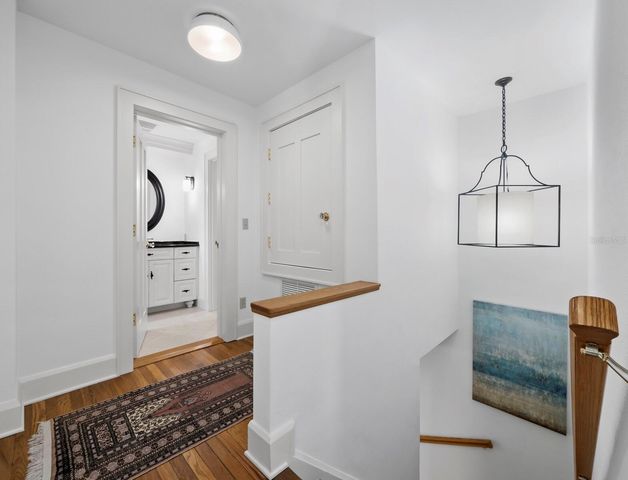 1905 ALTA VISTA STREET, Sarasota, FL 34236