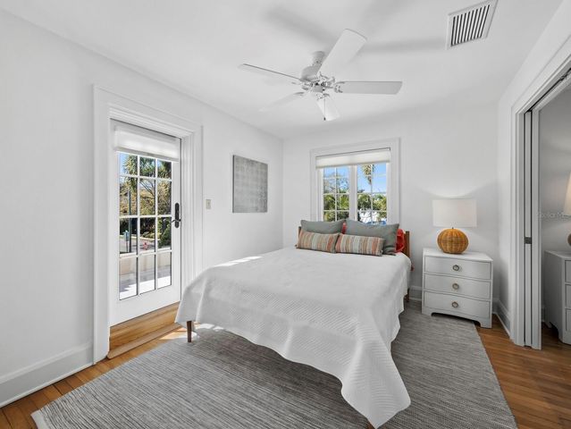 1905 ALTA VISTA STREET, Sarasota, FL 34236