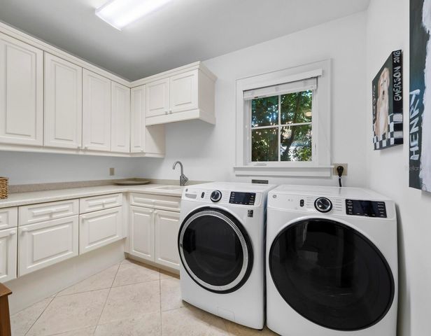 1905 ALTA VISTA STREET, Sarasota, FL 34236