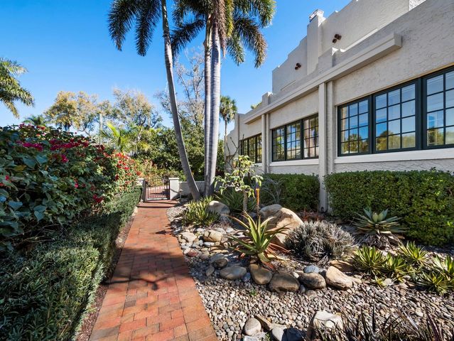 1905 ALTA VISTA STREET, Sarasota, FL 34236