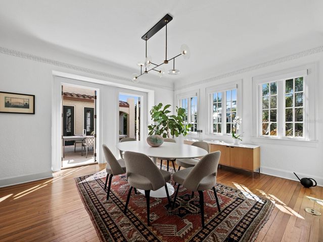 1905 ALTA VISTA STREET, Sarasota, FL 34236