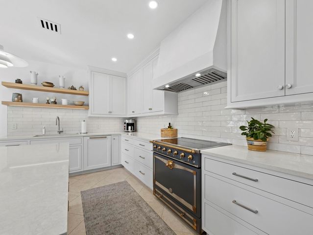 1905 ALTA VISTA STREET, Sarasota, FL 34236