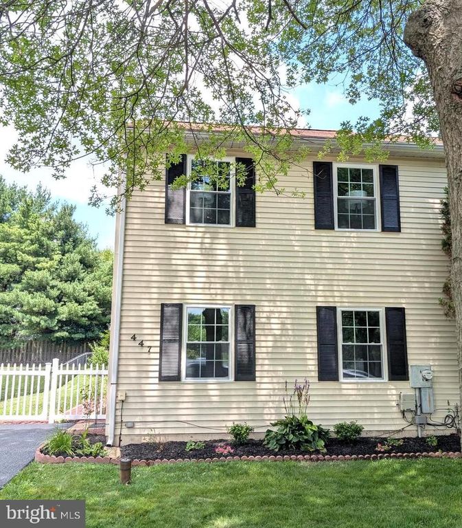 447 INDIAN CREST DR, Harleysville, PA 19438