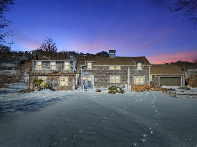 46 Washington Ave, Barnstable, MA 02647