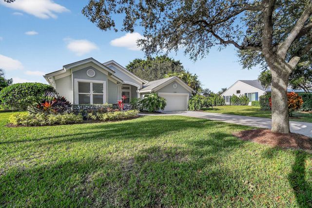 7492 SE Teton Drive, Hobe Sound, FL 33455
