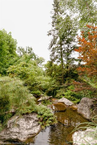 7357 LINDENMERE Drive, Bloomfield Charter Township, MI 48301