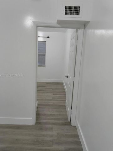 2025 NW 91 2025, Miami, FL 33147