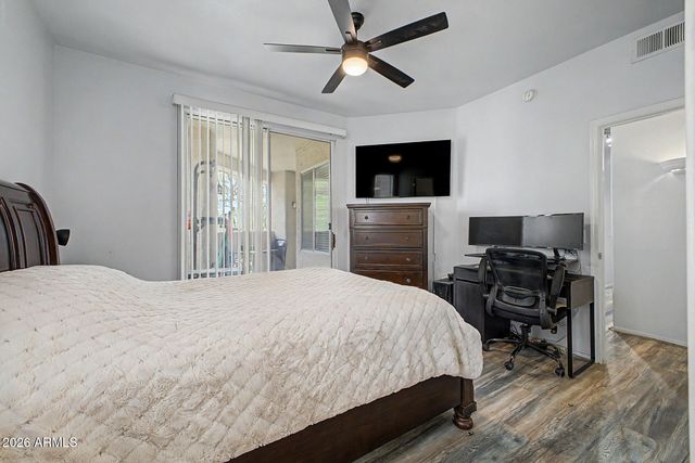 2929 W Yorkshire Drive 2124, Phoenix, AZ 85027