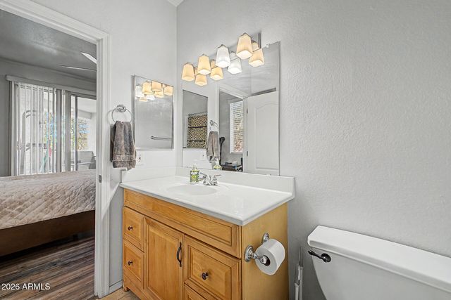 2929 W Yorkshire Drive 2124, Phoenix, AZ 85027