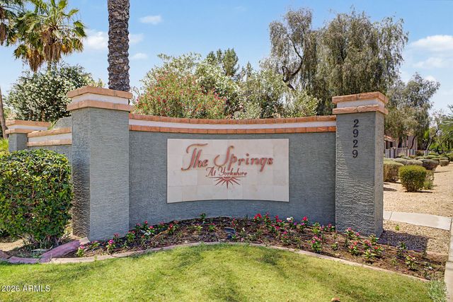 2929 W Yorkshire Drive 2124, Phoenix, AZ 85027