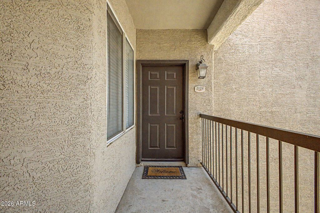 2929 W Yorkshire Drive 2124, Phoenix, AZ 85027 — photo 2