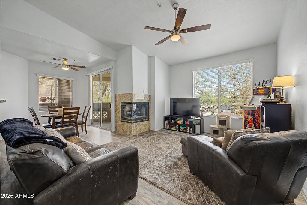 2929 W Yorkshire Drive 2124, Phoenix, AZ 85027 — photo 3