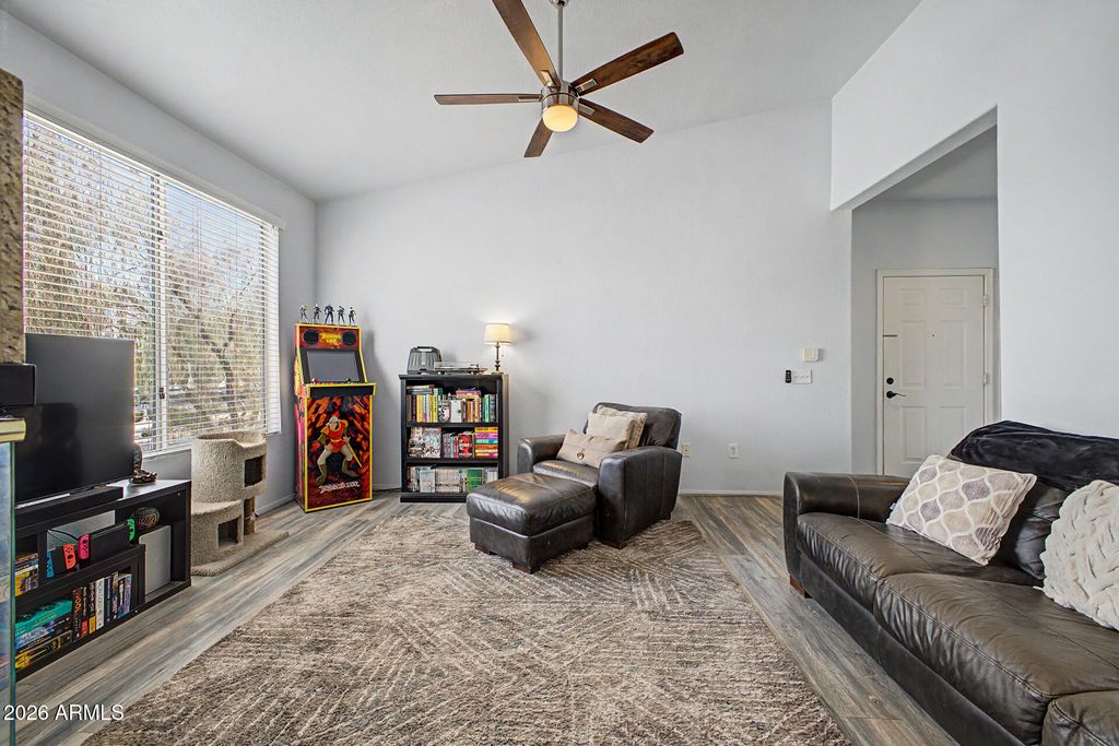 2929 W Yorkshire Drive 2124, Phoenix, AZ 85027 — photo 5