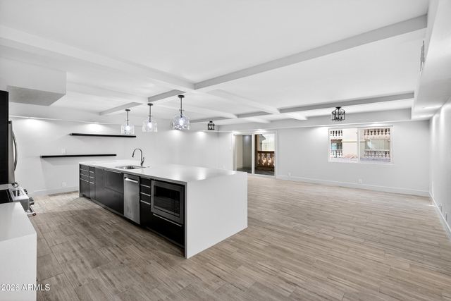 7960 E CAMELBACK Road 110, Scottsdale, AZ 85251