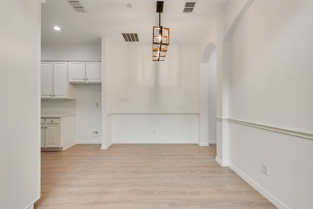 1613 Black Duck Terrace F, Carrollton, TX 75010