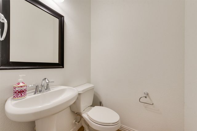 1613 Black Duck Terrace F, Carrollton, TX 75010