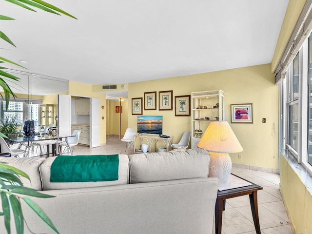 3300 NE 36th Street 721, Fort Lauderdale, FL 33308