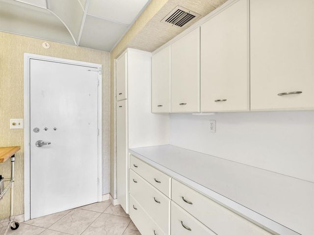 3300 NE 36th Street 721, Fort Lauderdale, FL 33308