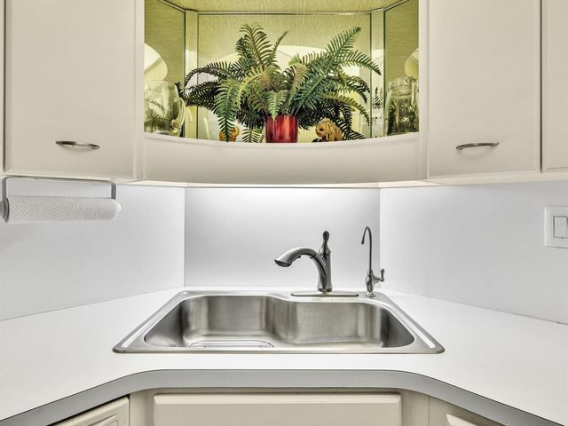 3300 NE 36th Street 721, Fort Lauderdale, FL 33308
