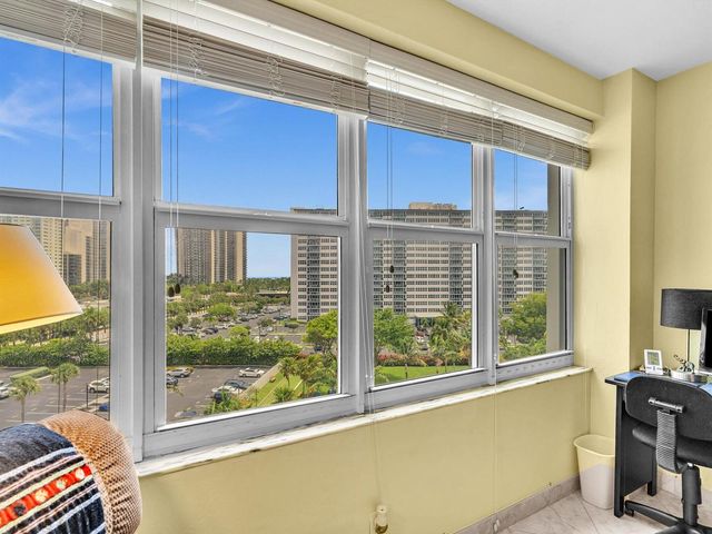 3300 NE 36th Street 721, Fort Lauderdale, FL 33308