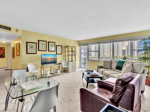3300 NE 36th Street 721, Fort Lauderdale, FL 33308