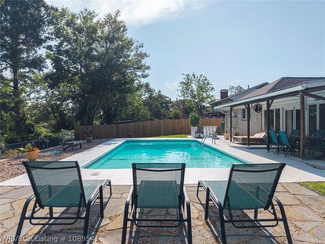 7207 Riviera Drive, Fort Smith, AR 72903