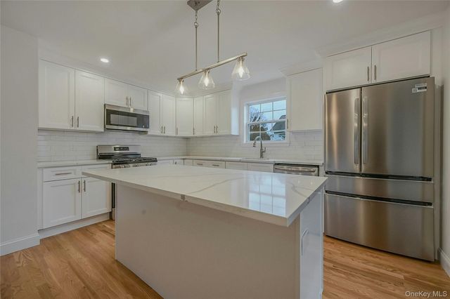 98 Scenic Lake Drive, Riverhead, NY 11901