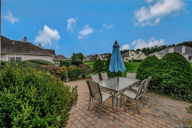 98 Scenic Lake Drive, Riverhead, NY 11901