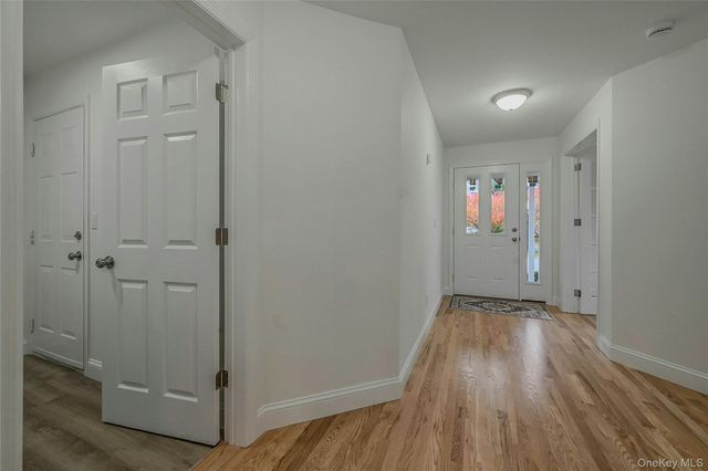 98 Scenic Lake Drive, Riverhead, NY 11901