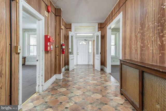 74 W BROADWAY, Salem, NJ 08079