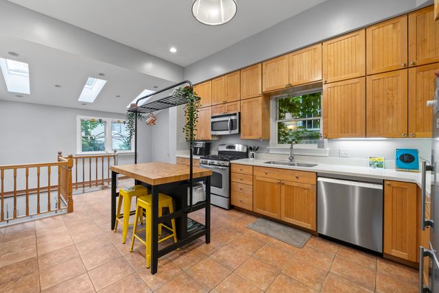 2110 N Dayton Street, Chicago, IL 60614