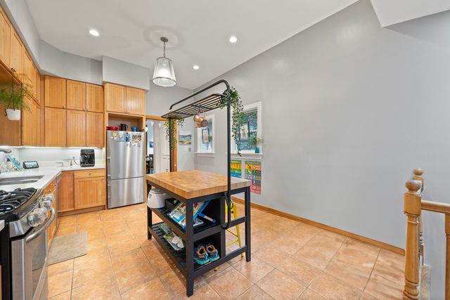 2110 N Dayton Street, Chicago, IL 60614