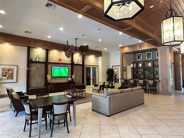 3057 Tortola Way, Hollywood, FL 33024