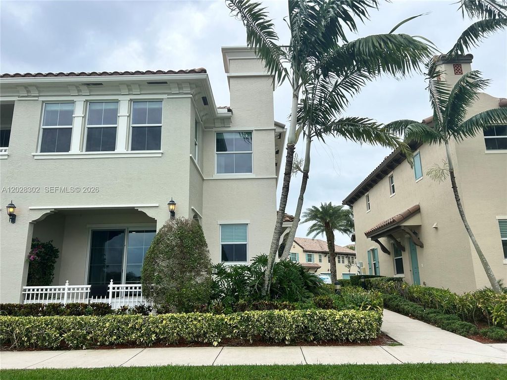 3057 Tortola Way, Hollywood, FL 33024