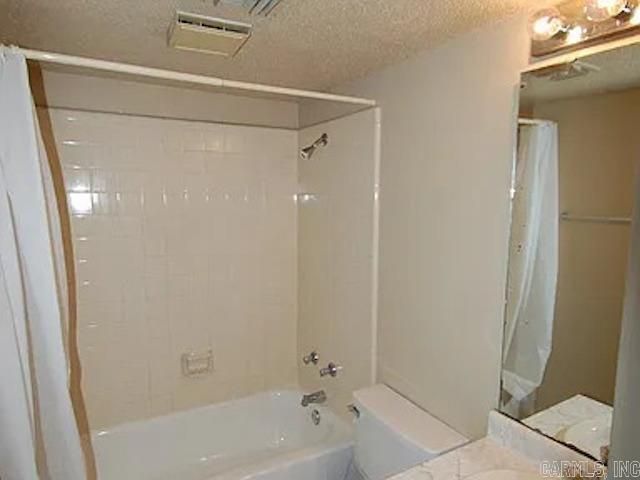 110, 112 & 114 Rim Rock Place, North Little Rock, AR 72116