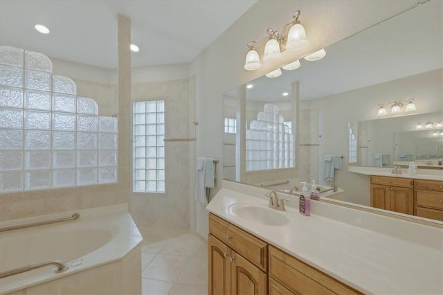 4967 WILD DAISY LANE, Venice, FL 34293