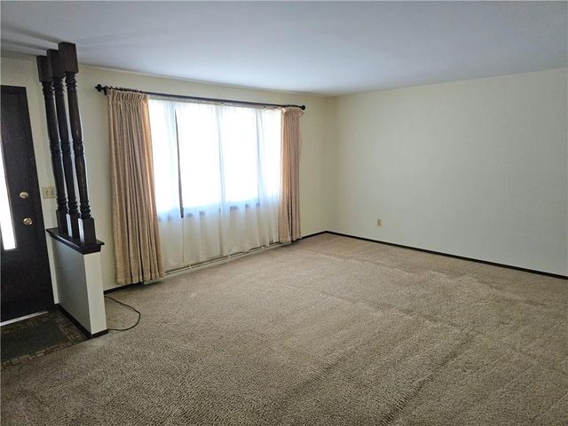 2704 David Street, Appleton, WI 54914