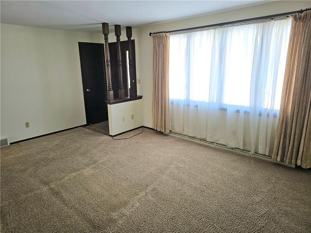 2704 David Street, Appleton, WI 54914